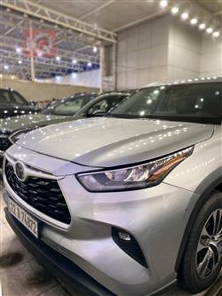 تۆیۆتا هایلاندەر